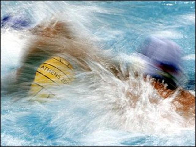 sad news:minutes ago water polo player died in water…..