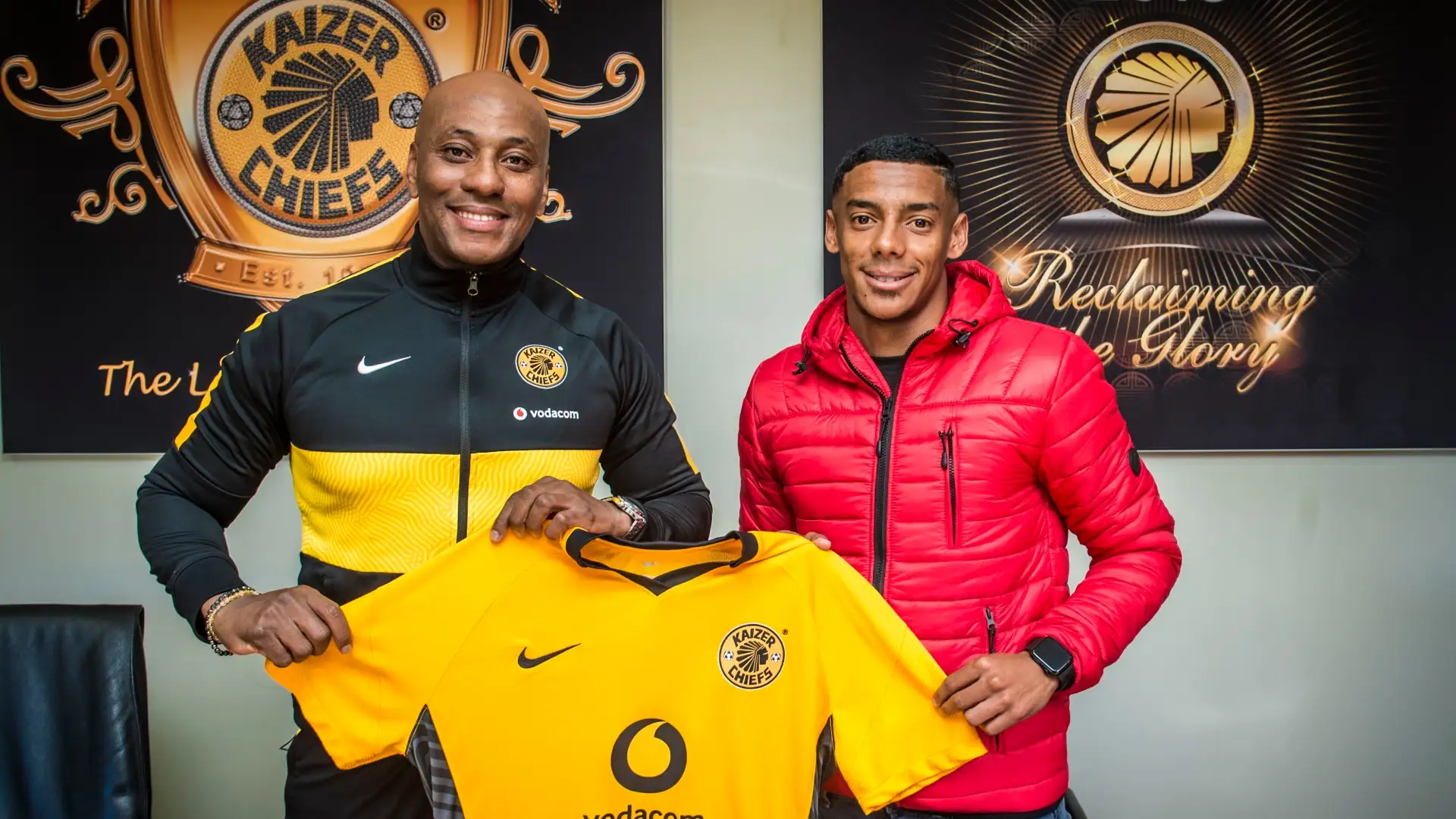 SIGNING DEAL:  kaizer Chiefs set to sign Orlando Pirates player….