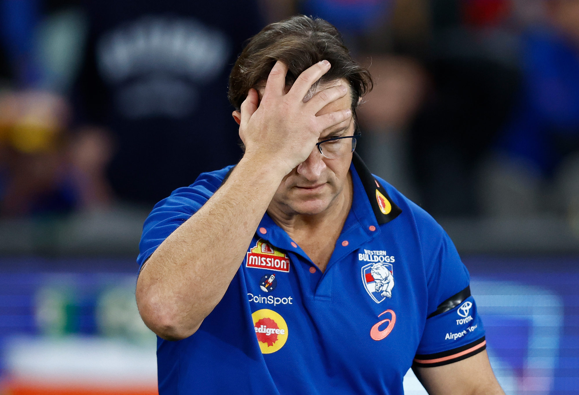 Western Bulldogs, the club has announced that coach Luke Beveridge will step down from his role due to ongoing medical issues…