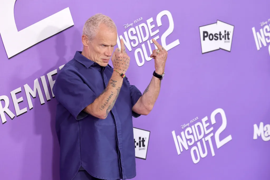 HeartBreaking:Recent rumors have surfaced that Flea, bassist for the Red Hot Chili Peppers, is heading for a divorce from his wife..