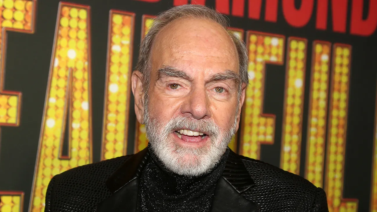 Heartfelt statement that has resonated with fans worldwide, music legend Neil Diamond has announced his retirement from performing. The 83-year-..see more..